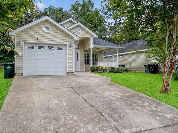 2nd image of 1409 Crescent Hills Dr