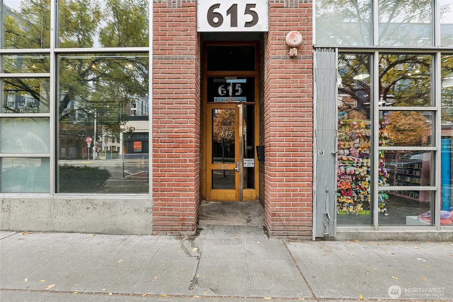 615 E Pike Street #305 photo 1