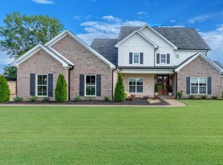 103 Barrington Ct, Muscle Shoals, AL 35661