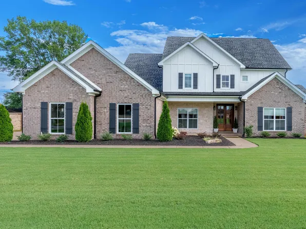 103 Barrington Ct, Muscle Shoals, AL 35661