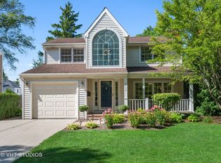 2130 Elmwood Ave, Wilmette, IL 60091