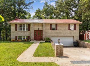 304 Meadow Ln, Milton, WV 25541