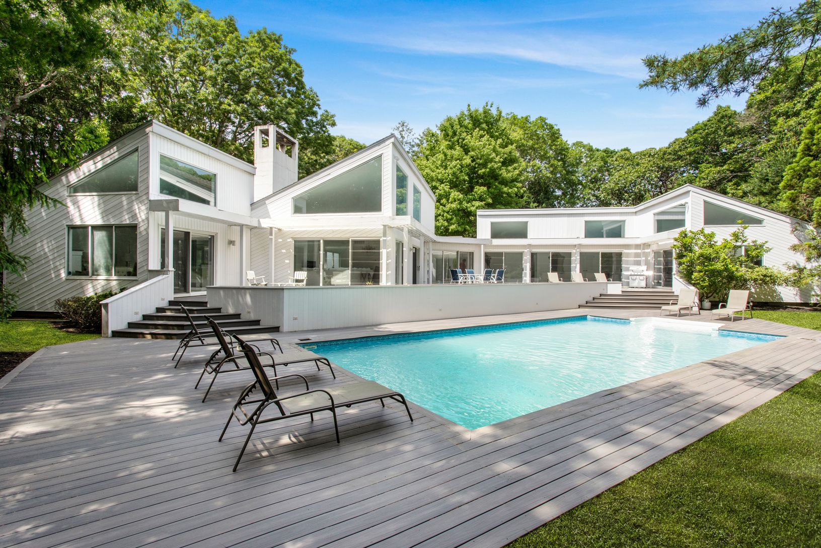 30 Box Tree Road, Quogue