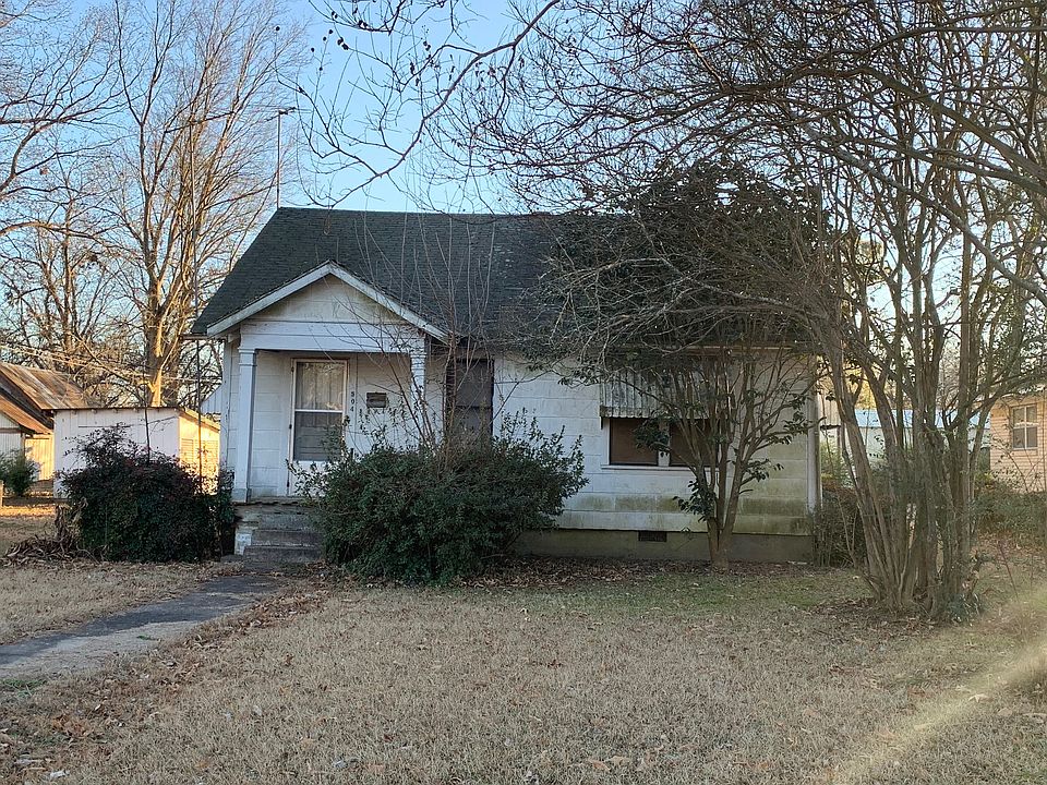 1st image of 504 E 7th St