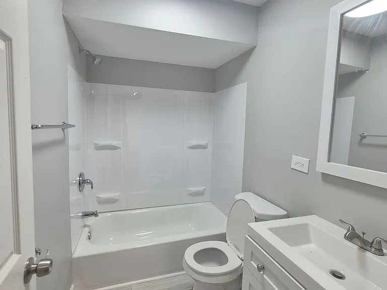 2815 Harrison — Photo 22