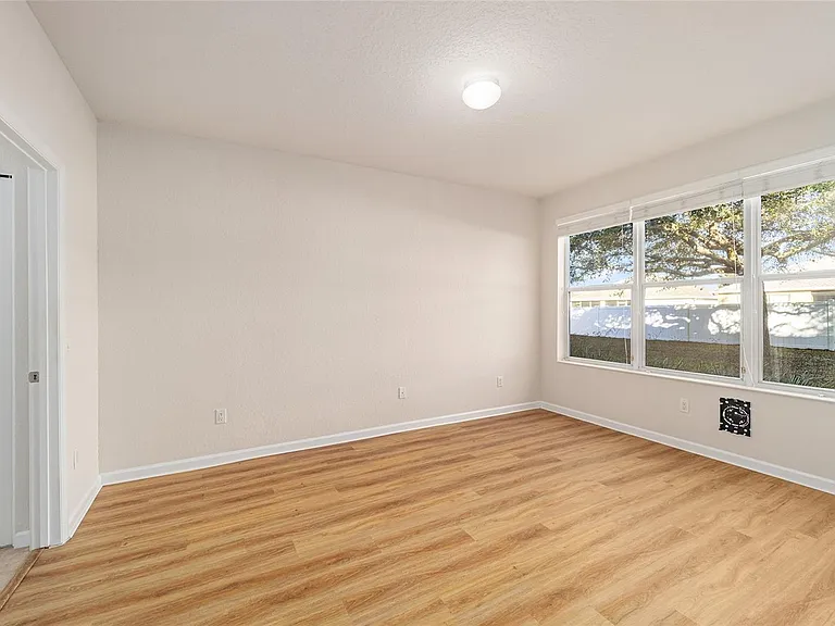 4570 SW 52nd Cir #107 — Photo 19