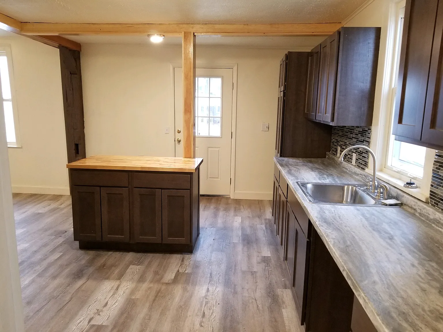 212 West Jackson Street - 1 — Photo 2
