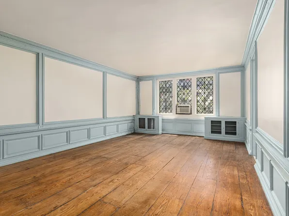 135 East 19th Street image 16 of 17