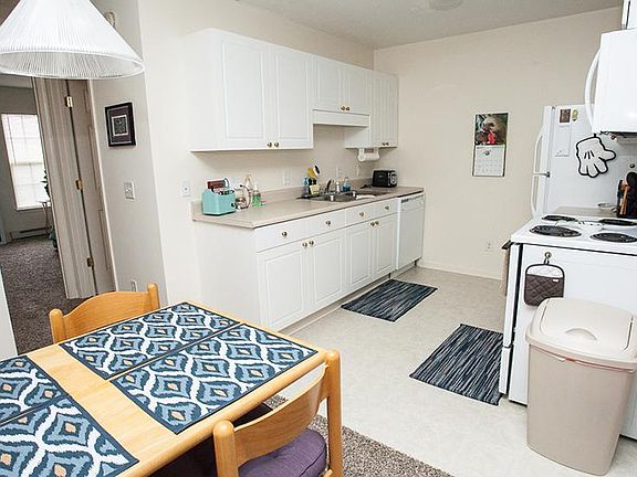 5th image of 2486 Reservoir St