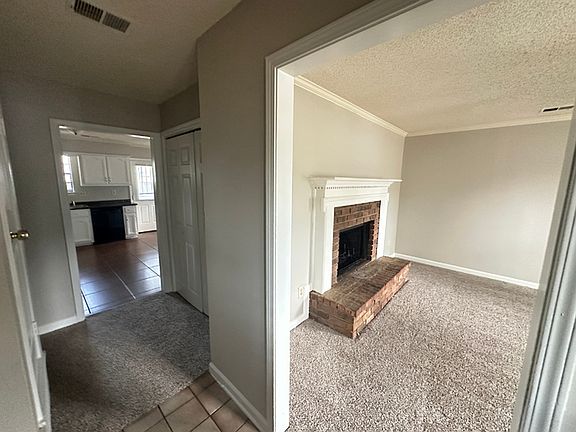 2nd image of 4436 Valleydale Cv