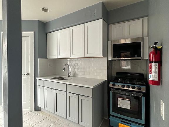 3rd image of 248 Orange Pl APT 24