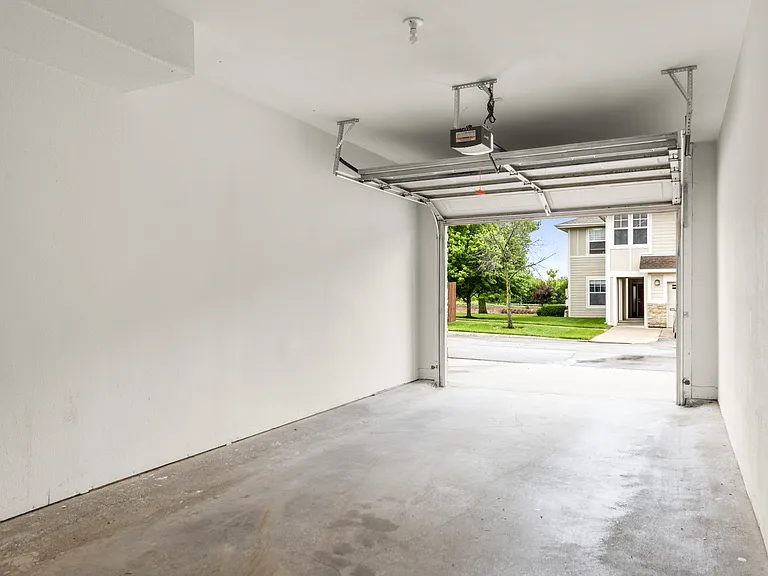 Ironwood Apartments and Townhomes — Photo 33