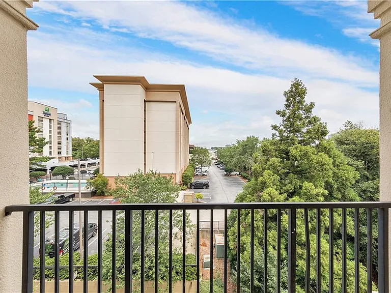 799 Hammond Dr #219 — Photo 27