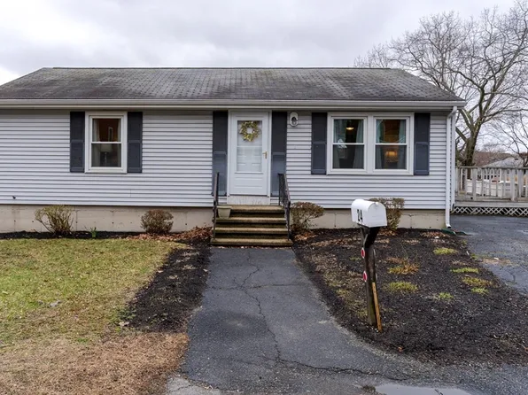 24 Hanson Rd, Saugus, MA 01906