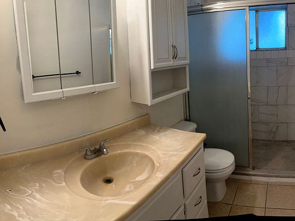 5th image of 243 Idyllwild Dr