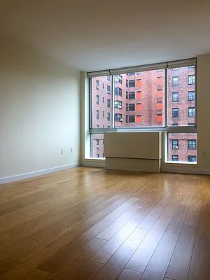 Rented by Kahen Properties | media 62