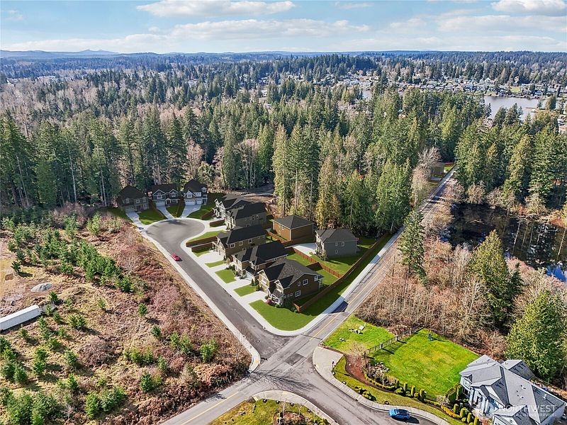 3rd image of 6418 213th (Lot 5) Avenue Ct E