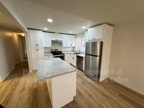 1727 45th Ave SW Photo 1 1727 45th Ave SW Photo 1