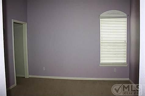 3rd image of 5804 Lakeland Ct