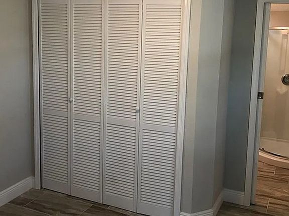 3rd image of 326 S Observatory Dr
