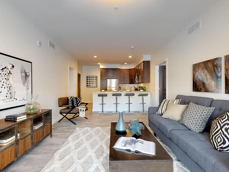 1001 Russell Blvd — Photo 41