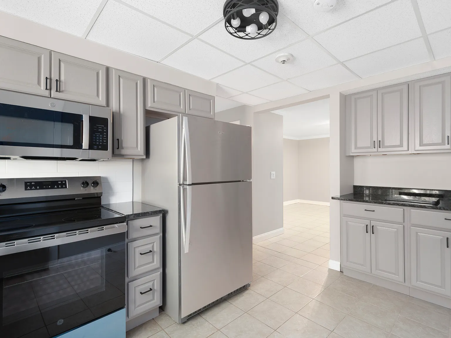 1 bed, 730 sqft, $1,700 — Photo 1