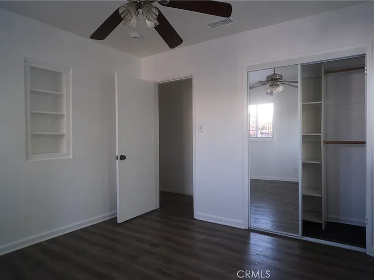 14932 Roscoe Blvd — Photo 2