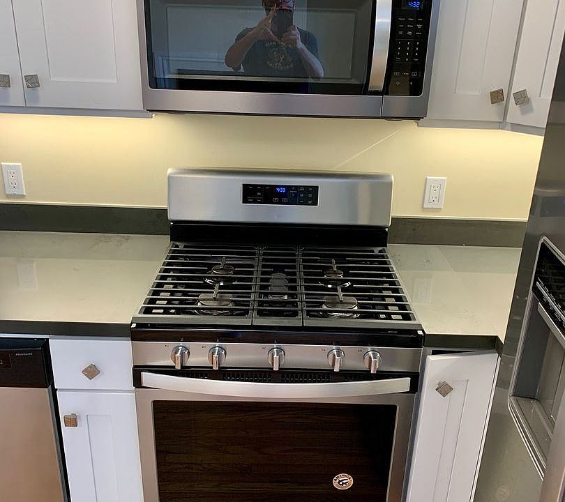 1st image of 395 Frederick St #2