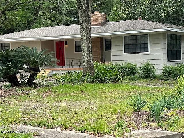 3 bed, 2.0 bath, 1800 sqft, $2,400 — Photo 1