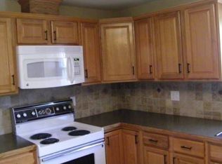 2469 Grandview Rd, Hanover, PA 17331