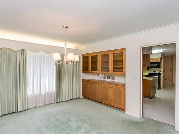 4th image of 3465 Christie Blvd