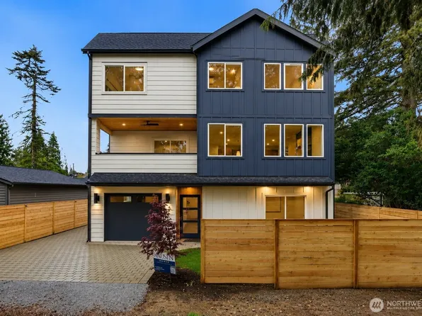 9725 Evanston Avenue N, Seattle, WA 98103