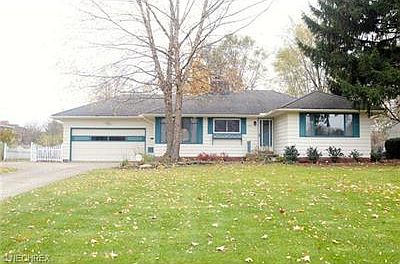 1st image of 22465 Hilliard Blvd