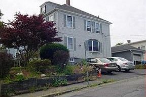 2nd image of 140 Standish Ave