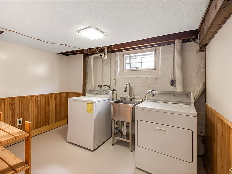 448 Buckingham Ave — Photo 22