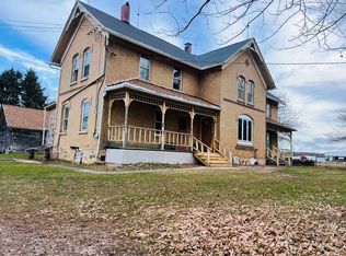 W3340 County Rd E, Cecil, WI 54111