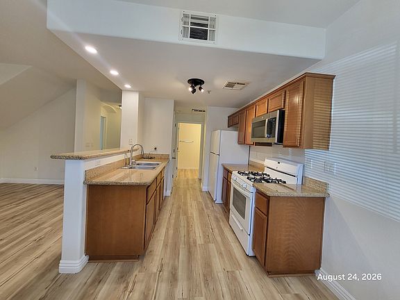 4th image of 7701 W Robindale Rd Unit 125