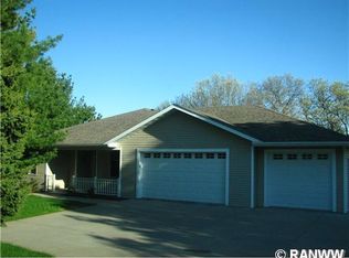 4335 Pinewood Cir, Eleva, WI 54738