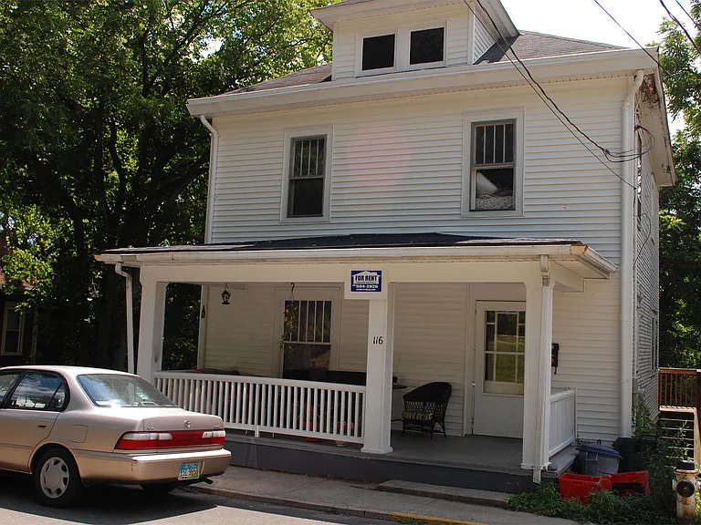 116 Grosvenor St — Photo 2
