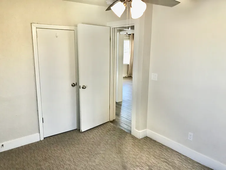 357 W Gettysburg Ave — Photo 13