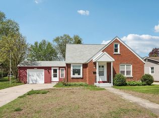 1034 Terrace Dr, West Bend, WI 53095