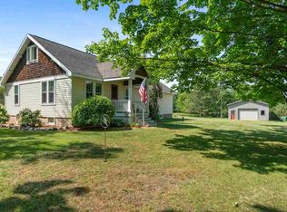 10600 Catherine St, Charlevoix, MI 49720