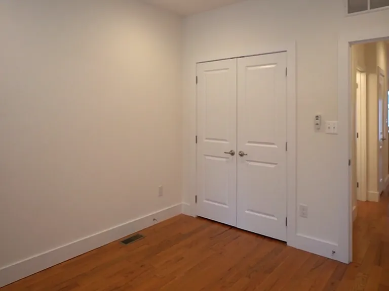 1612 Ogden St — Photo 13