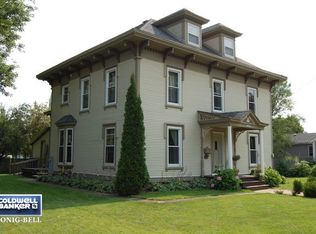 202 E 3rd St, Sandwich, IL 60548