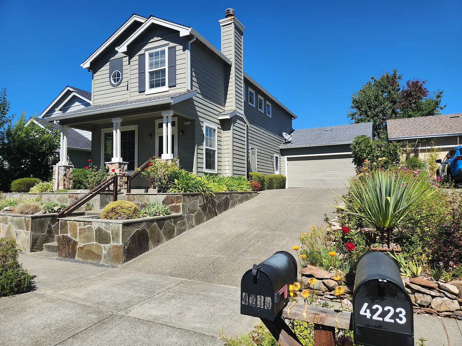 3 bed, 2.5 bath, 1591 sqft, $3,450 — Photo 1