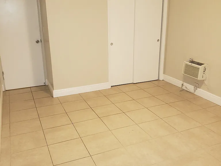 234 Sidonia Ave — Photo 8