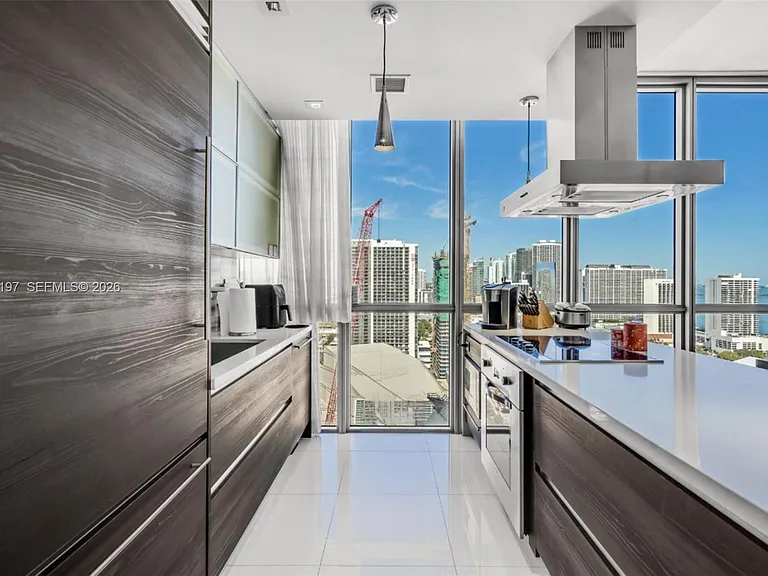 1100 Biscayne Blvd #2907 — Photo 13