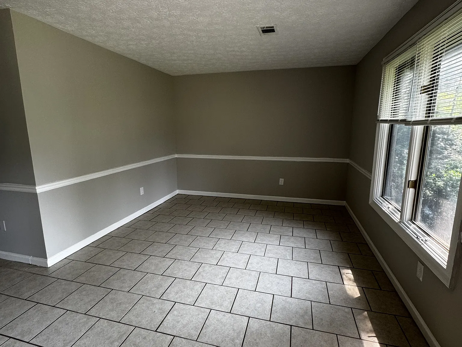 5515 Ceasars Way - 1 — Photo 2