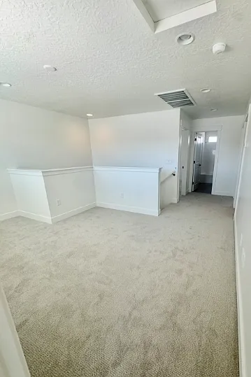5715 S Weehawken Ln — Photo 8