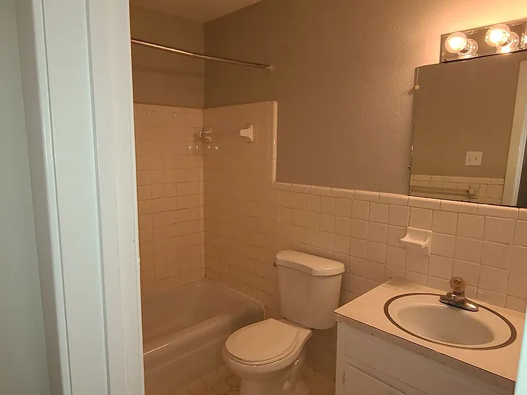 Green Springs Village Apartments - Birmingham, AL — Photo 7